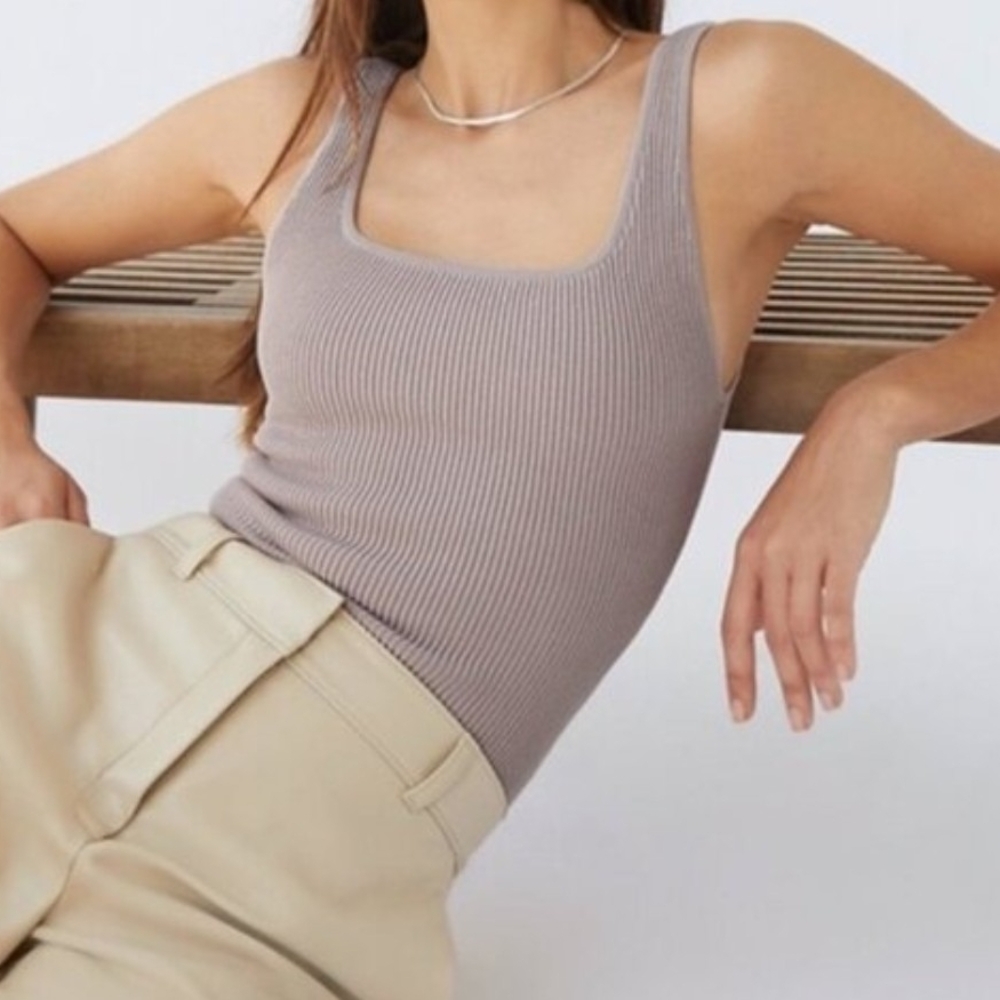 Babaton Ribbed Tank Top - Light Mauve
